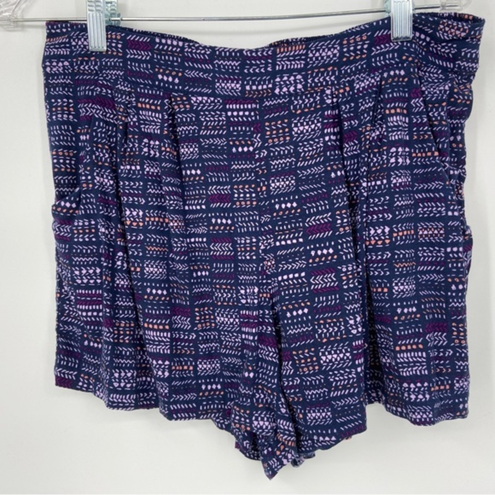 Mossimo for‎ Target, lightweight shorts, elastic waist, size Large